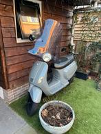 Leuke retro scooter – Lijkt op Vespa – TURBHO RL-50 (2016), Fietsen en Brommers, Snorfietsen en Snorscooters, Gebruikt, Benzine