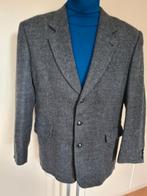 Tweed Buikmaatje 26/52 voetbal knopen €30, vintage stijl, Kleding | Heren, Kostuums en Colberts, Maat 52/54 (L), Tweed met voetbal knopen