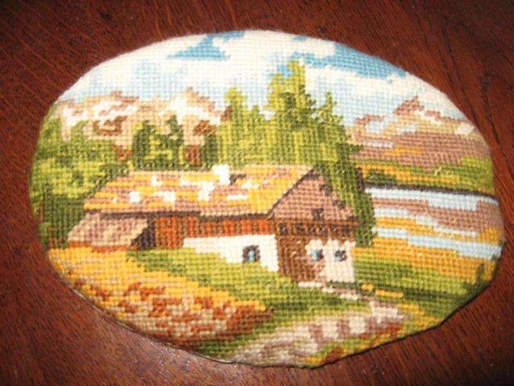 Diverse Onderzetters met borduurwerk, Huis en Inrichting, Woonaccessoires | Onderzetters, Nieuw, Pot of Pan, Ophalen of Verzenden