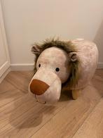 Leuke Leeuw Kinderkruk / Zitpoef - Zo goed als nieuw!, Huis en Inrichting, Banken | Voetenbanken en Poefen, Ophalen, Minder dan 50 cm