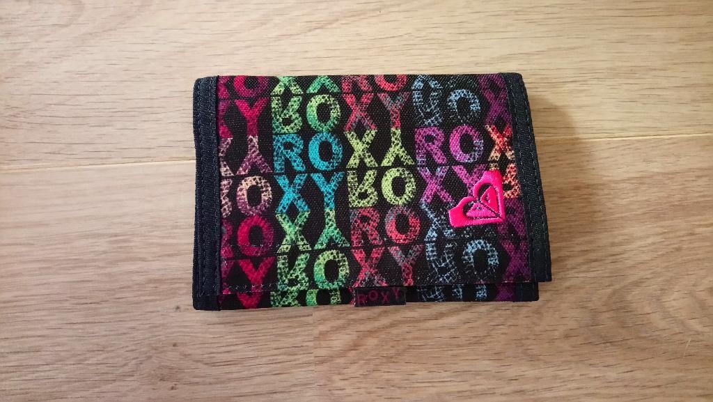 Nieuwe Roxy portemonnee! Donkerblauwe portemonnee nieuw., Overige merken, Blauw, Onb, Nieuw