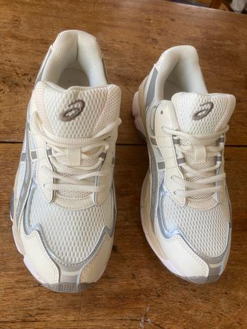 ASICS Sneakers Maat 44 43 beschikbaar voor biedingen