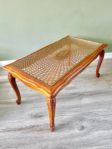 Vintage webbing chippendale salontafel beschikbaar voor biedingen