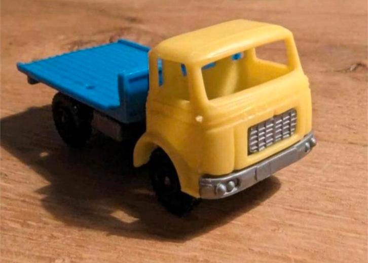 Oud plastic vrachtwagentje, Antiek en Kunst, Antiek | Speelgoed, Ophalen of Verzenden