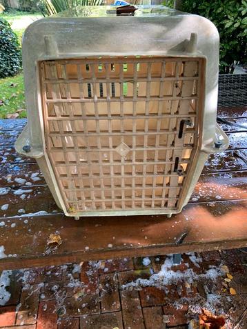 Transportboxen beschikbaar voor biedingen