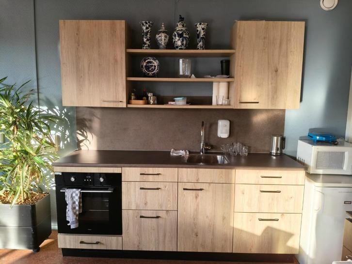 Keller Keuken, Huis en Inrichting, Keuken | Complete keukens, Zo goed als nieuw, Enkelwandige keuken, Overige kleuren, Hout, Hoogglans of Gelakt