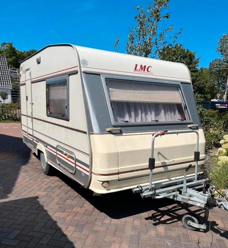 LMC 390 Caravan, Caravans en Kamperen, Caravans, Particulier, tot en met 2, 750 - 1000 kg, Rondzit, LMC en Münsterland, 4 tot 5 meter