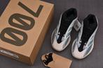 Yeezy 700 v3, Ophalen of Verzenden, Nieuw, Yeezy Adidas