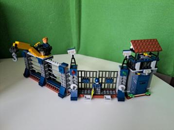 Lego Jurassic World poort  beschikbaar voor biedingen