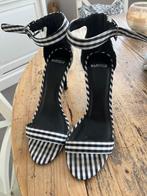 Damesschoenen maat 38, Zwart, Ophalen of Verzenden, Zo goed als nieuw, Schoenen met hoge hakken