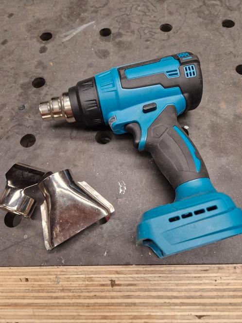 Warmte pistool op makita 18v accu, Doe-het-zelf en Verbouw, Gereedschap | Boormachines, Zo goed als nieuw, 600 watt of meer, Ophalen of Verzenden