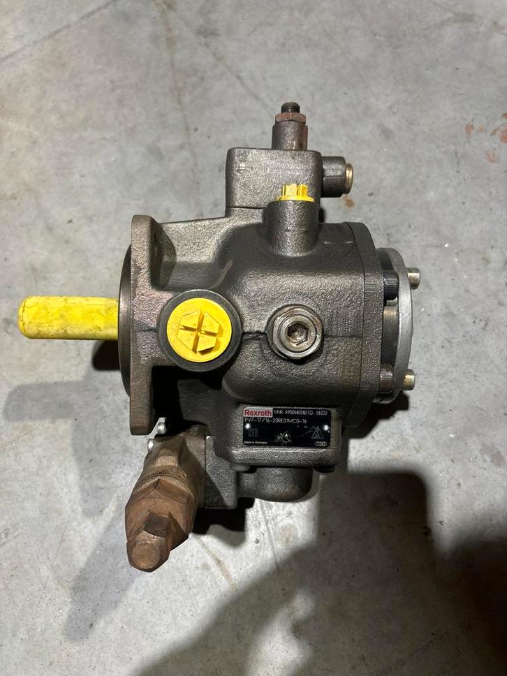 Nieuwe Rexroth hydraulische pomp PV7-17/16-20RE01MC0-16, Zakelijke goederen, Machines en Bouw | Industrie en Techniek, Ophalen