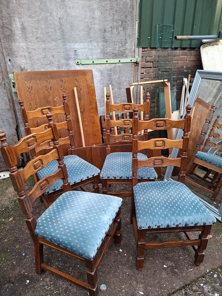 Eethoek met uittrektafel en 4 stoelen, Huis en Inrichting, Stoelen, Ophalen