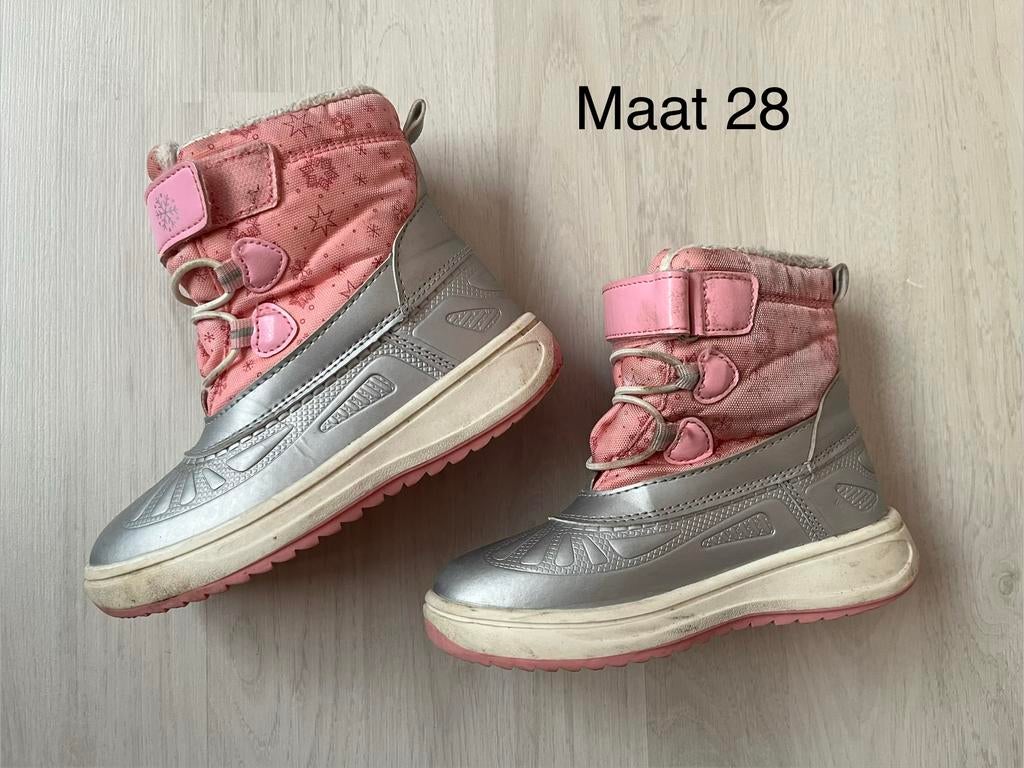 Snowboots maat 28, Kinderen en Baby's, Kinderkleding | Schoenen en Sokken, Ophalen, Zo goed als nieuw, Jongen of Meisje, Laarzen
