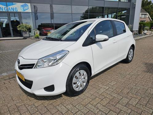Toyota Yaris 1.0 VVT-i Now * Airco * Navi * Bluetooth * NAP, Auto's, Toyota, Bedrijf, Te koop, Yaris, ABS, Airbags, Airconditioning