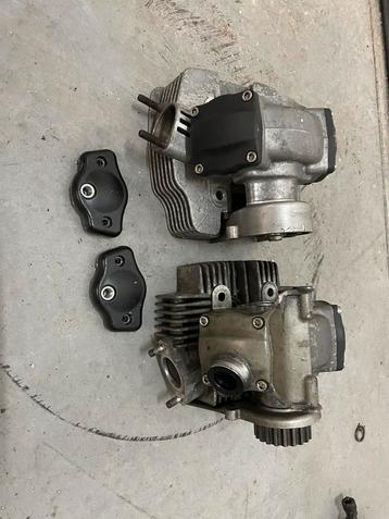 Ducati 2v twin spark koppen met after market nokkenassen! beschikbaar voor biedingen