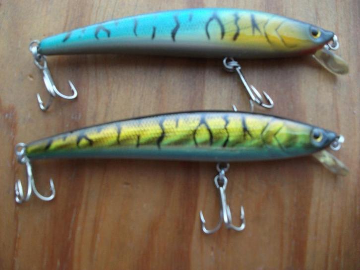 2 stuks kunstaas pluggen / roofvis pluggen / baars pluggen, Watersport en Boten, Hengelsport | Roofvissen, Nieuw, Overige typen