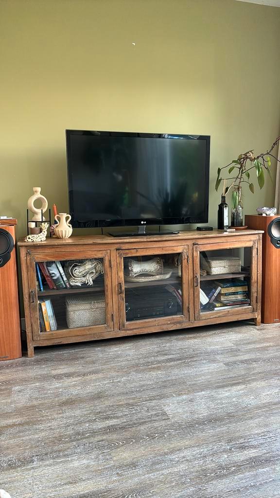 Sfeervol Engels dressoir / tv kast Bertha010, Huis en Inrichting, Kasten | Dressoirs, Gebruikt, 150 tot 200 cm, 25 tot 50 cm, Met deur(en)