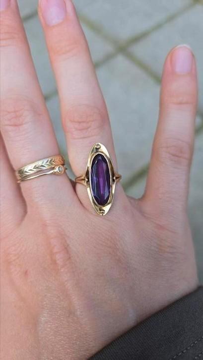 Goude ring 8k amethist kleur verandering blauw 16.5, Sieraden, Tassen en Uiterlijk, Ringen, Zo goed als nieuw, Dame, Kleiner dan 17