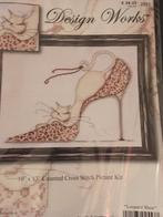 Borduursetje "katje in hoge hak" nieuw!, Nieuw, Handborduren, Borduurpakket