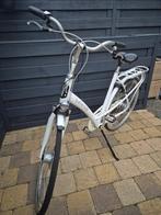 Zeer nette witte Batavus dames fiets, Ophalen, Versnellingen, Batavus, 56 cm of meer
