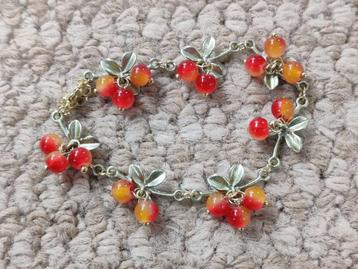 Bessen armband beschikbaar voor biedingen