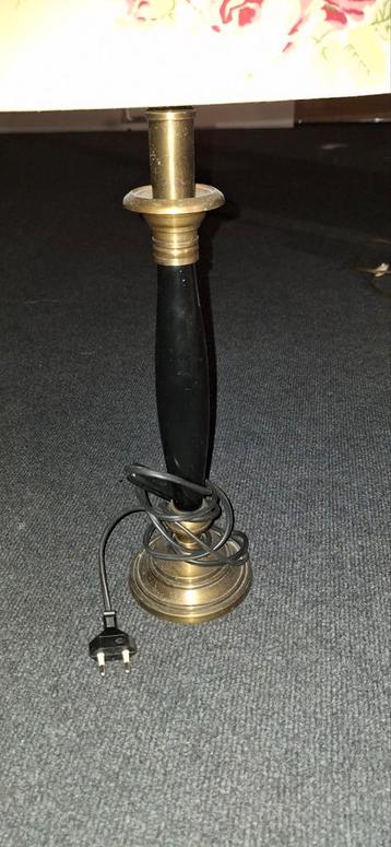 Vintage Schemerlampje met Bloemenkap beschikbaar voor biedingen