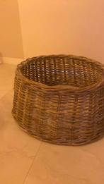 Rieten kerstboom mand, Diversen, Kerst, Ophalen of Verzenden, Zo goed als nieuw