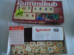 Rummikub rode doos, Hobby en Vrije tijd, Gezelschapsspellen | Bordspellen, Ophalen of Verzenden, Zo goed als nieuw