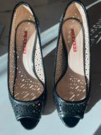 Prada pumps lakleer half hoge hak en  open teen, Pumps, Zwart, Ophalen of Verzenden, Zo goed als nieuw