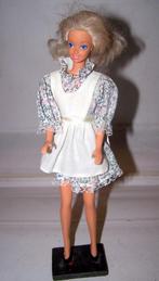 Vintage Barbie op voet. Mattel 1966. Nwst., Verzamelen, Poppen, Fashion Doll, Ophalen of Verzenden, Zo goed als nieuw