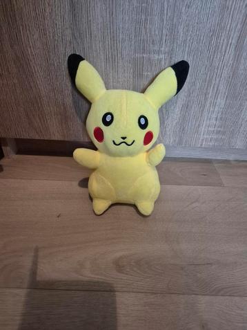 pikachu knuffel pokemon  beschikbaar voor biedingen