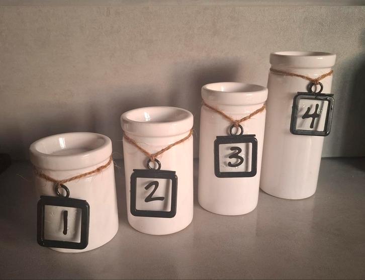 Wit met zwarte adventskandelaar, kandelaars 1 t/m 4, Huis en Inrichting, Woonaccessoires | Kandelaars en Kaarsen, Zo goed als nieuw