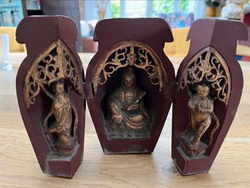 Schattig brocante/antiek drieluik ‘vaasje’ met boeddha beschikbaar voor biedingen