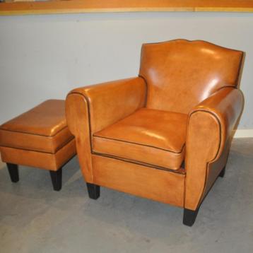 Nieuwe Art Deco schapenleren fauteuil beschikbaar voor biedingen