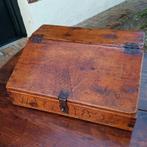 Grenen schrijfkist 19e eeuw, gedat 1827, Kist kistje schrijfkist, Ophalen
