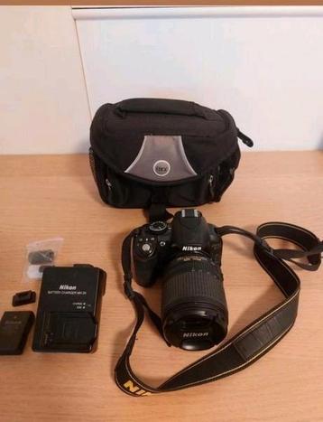 Nikon D3100 met Nikon DX VR AF-S NIKKOR 18-105mm lens beschikbaar voor biedingen