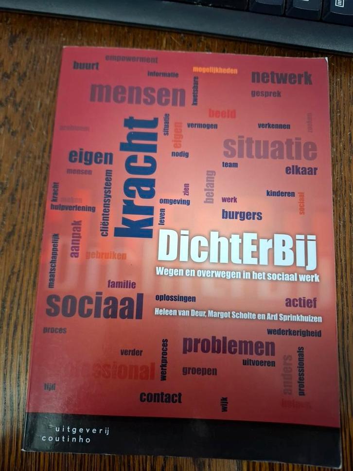 Margot Scholte - Dichterbij, Boeken, Wetenschap, Zo goed als nieuw, Sociale wetenschap, Ophalen of Verzenden