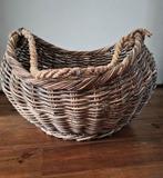 Mooie grote rieten mand met hengsel van dik touw, Ophalen, Zo goed als nieuw, Ovaal, Riet