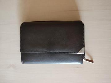 Leren dames portemonnee van De Rooy beschikbaar voor biedingen