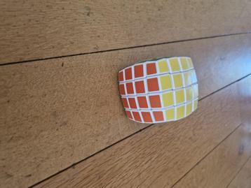 4*4 cube met ronde vlakken beschikbaar voor biedingen