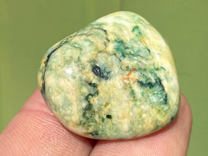 Mariposiet broekzaksteen mineralen BB3, Verzamelen, Mineralen en Fossielen, Mineraal, Ophalen of Verzenden
