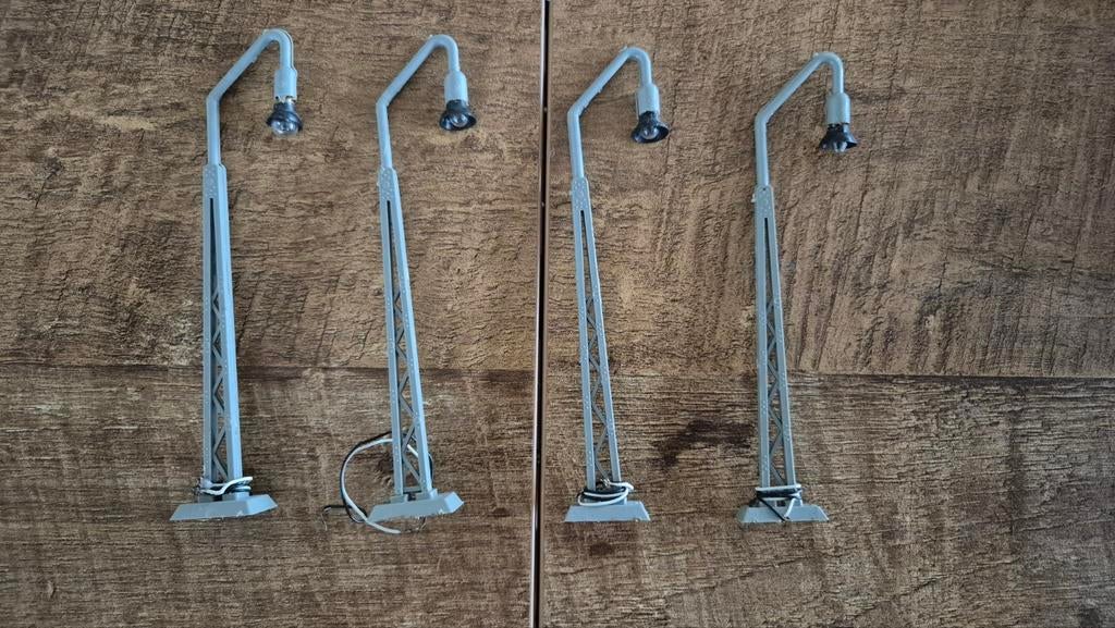 Seinpaal en lantaarnpalen modeltreinen, Hobby en Vrije tijd, Ophalen of Verzenden, Gelijkstroom