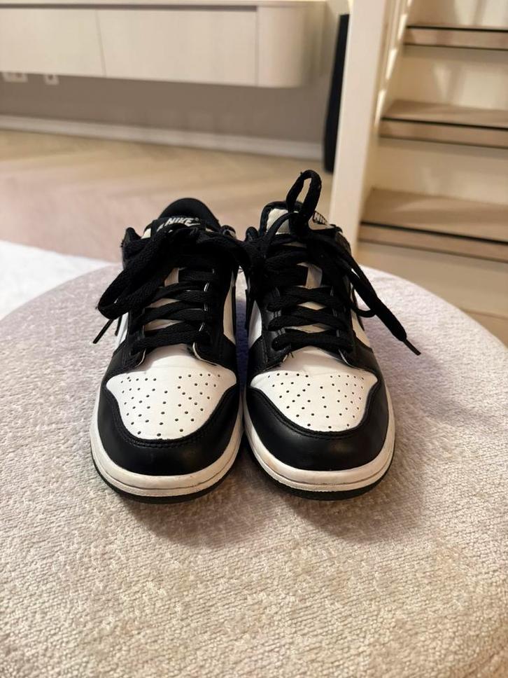 Nike Dunks Low Zwart wit ‼️ZO GOED ALS NIEUW‼️, Kleding | Dames, Schoenen, Zo goed als nieuw, Sneakers of Gympen, Wit, Ophalen of Verzenden