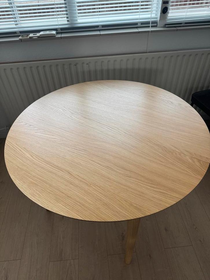 Jysk Marstrand eiken uitschuifbare ronde eettafel 110 cm, Huis en Inrichting, Tafels | Eettafels, Zo goed als nieuw, 100 tot 150 cm