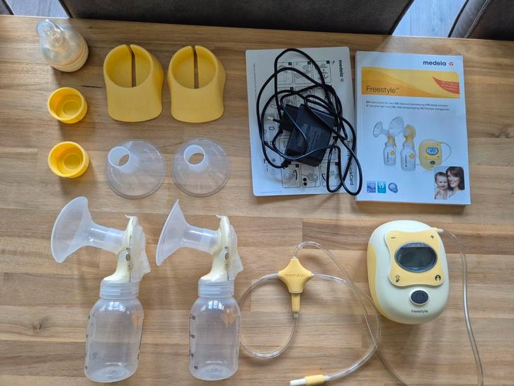 Meleda Freestyle dubbele borstkolf, Kinderen en Baby's, Babyvoeding en Toebehoren, Gebruikt, Borstkolf, Ophalen of Verzenden