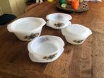 4 Arcopal schalen met deksel, Ophalen