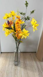 Vaas met kunstbloemen geel oranje, Binnen, Ophalen of Verzenden, Zo goed als nieuw, Nvt