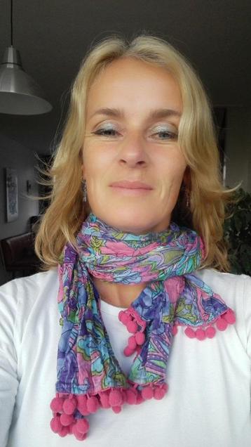 Nieuwe katoenen sjaal met print veelkleurig 155x52 cm beschikbaar voor biedingen