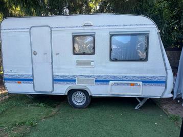 Adria 390 Caravan - Compact en Comfortabel! beschikbaar voor biedingen